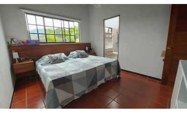 Espectacular Casa Campestre en Rancherias, Rionegro