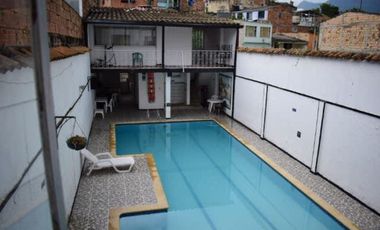 Maat Vende Casa, San rafael - Villeta 474m2 $730 Millones