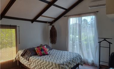 VENDO HERMOSA CASA  DUPLEX EN SALGAR