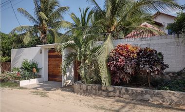 VENDO HERMOSA CASA  DUPLEX EN SALGAR