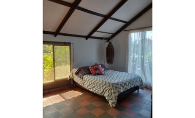 VENDO HERMOSA CASA  DUPLEX EN SALGAR