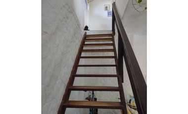 VENDO HERMOSA CASA  DUPLEX EN SALGAR