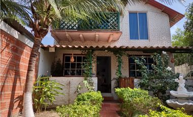 VENDO HERMOSA CASA  DUPLEX EN SALGAR