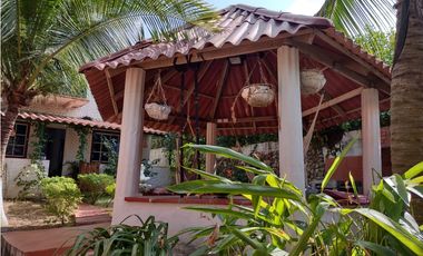 VENDO HERMOSA CASA  DUPLEX EN SALGAR