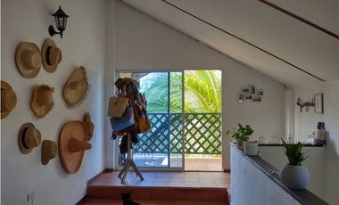 VENDO HERMOSA CASA  DUPLEX EN SALGAR