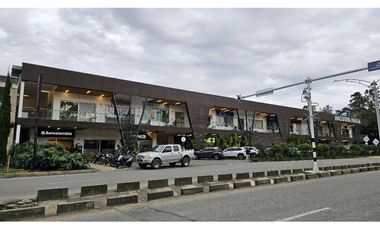 Local comercial en Mall Macedonia