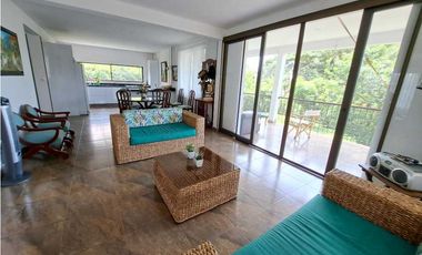 En Venta Casa Campestre en La Mesa  Conjunto Cerrado