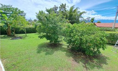 En Venta Casa Campestre en La Mesa  Conjunto Cerrado
