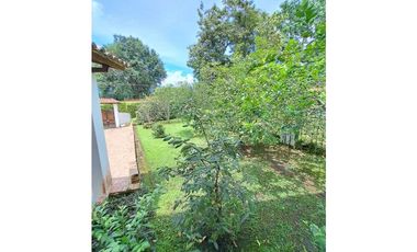 En Venta Casa Campestre en La Mesa  Conjunto Cerrado
