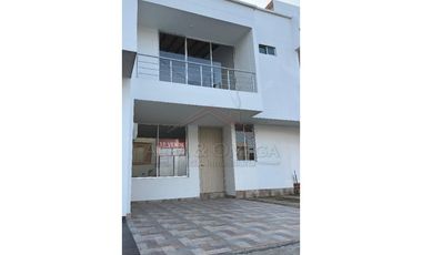  Venta de casa nueva en Colina Campestre sector Lomitas – Cúcuta