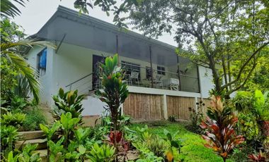 Maat vende Casa Campestre, La Vega 2.200m2 $780Millones