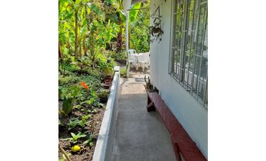 Maat vende Casa Campestre, La Vega 2.200m2 $780Millones