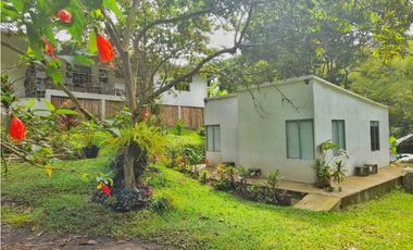 Maat vende Casa Campestre, La Vega 2.200m2 $780Millones