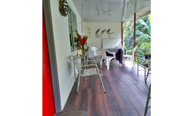 Maat vende Casa Campestre, La Vega 2.200m2 $780Millones
