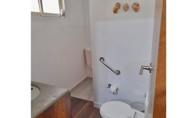 Maat vende Casa Campestre, La Vega 2.200m2 $780Millones