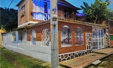 Maat vende Casa urbana, San Francisco, 142m2 $700Millones