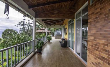 FINCA EN VENTA MOTEBELLO-LA CASTILLA CALI 128.000 MT 3 CASAS