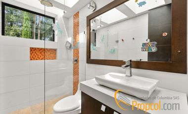 Vendo Espectacular casa Guaymaral