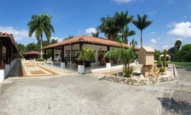 SE VENDE ESPECTACULAR FINCA EN CERRITOS.