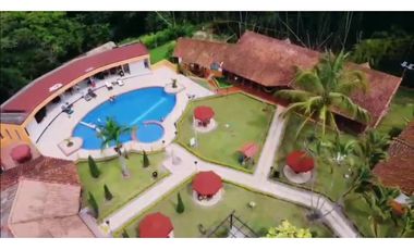 SE VENDE ESPECTACULAR CLUB HOTEL EN LA TEBAIDA, QUINDIO.