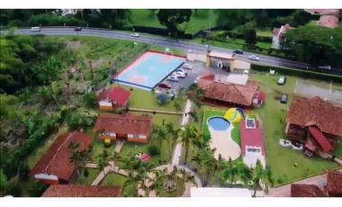 SE VENDE ESPECTACULAR CLUB HOTEL EN LA TEBAIDA, QUINDIO.