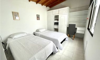 Casa amoblada envigado el Trianon para 8 o 10 personas por días o mes