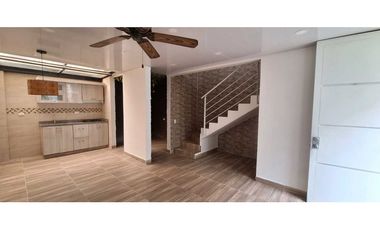 CASA EN CONDOMINIO CON PISCINA RICAURTE