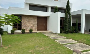 CASA EN VENTA  BARCELONA DE INDIAS  CARTAGENA