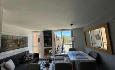 Arriendo apartamento esquinero cuarto piso en cajica en conjunto.