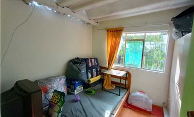 Casa lote Urbano muy cerca al centro de La Mesa Cundinamarca