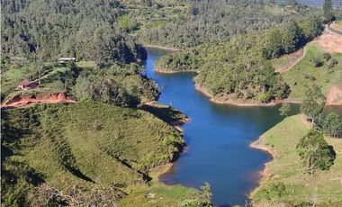 Finca en venta el Peñol Antioquia Parcelar 36,000 m2 el Marial.