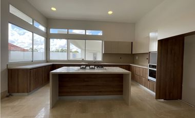 ESTRENA CASA EN UNO DE LOS MEJORES CONJUNTOS DE MONTERIA