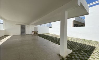 ESTRENA CASA EN UNO DE LOS MEJORES CONJUNTOS DE MONTERIA