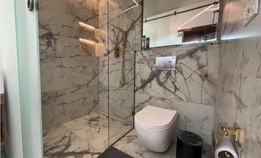 Amoblado Increíble Apartamento Ciudad del Rio - Medellín.