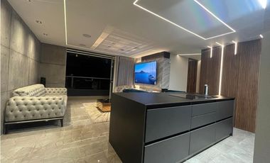 Amoblado Increíble Apartamento Ciudad del Rio - Medellín.