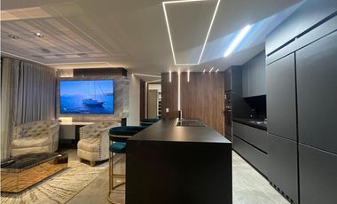 Amoblado Increíble Apartamento Ciudad del Rio - Medellín.