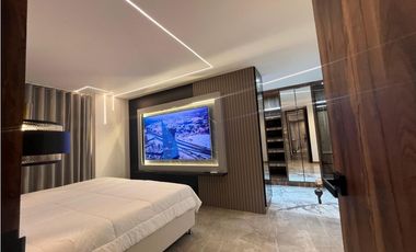 Amoblado Increíble Apartamento Ciudad del Rio - Medellín.