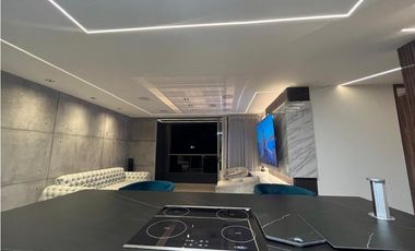 Amoblado Increíble Apartamento Ciudad del Rio - Medellín.