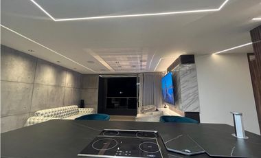 Amoblado Increíble Apartamento Ciudad del Rio - Medellín.