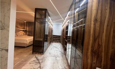 Amoblado Increíble Apartamento Ciudad del Rio - Medellín.