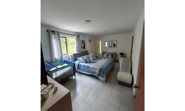 HERMOSA CASA EN CALDAS