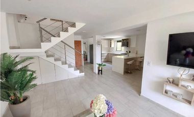 HERMOSA CASA EN CALDAS