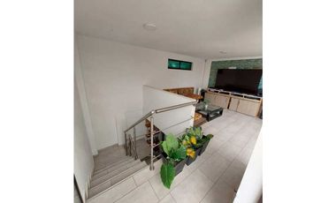 HERMOSA CASA EN CALDAS