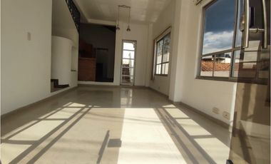 VENDE CASA EN CONJUNTO CERRADO EN VILLETA