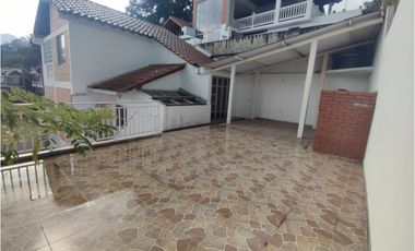 VENDE CASA EN CONJUNTO CERRADO EN VILLETA