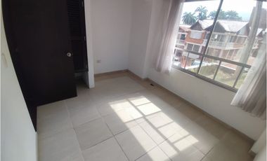 VENDE CASA EN CONJUNTO CERRADO EN VILLETA