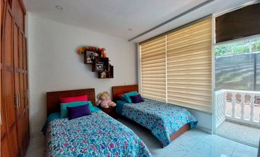 Maat vende Casa en conjunto cerrado-Villeta. 313M2 $750 Millones