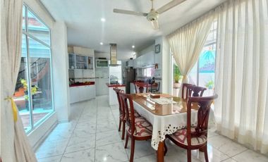 Maat vende Casa en conjunto cerrado-Villeta. 313M2 $750 Millones
