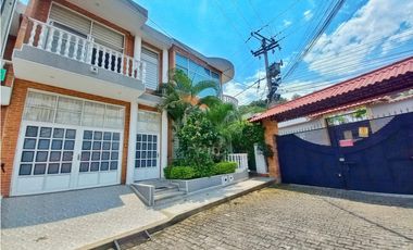 Maat vende Casa en conjunto cerrado-Villeta. 313M2 $750 Millones