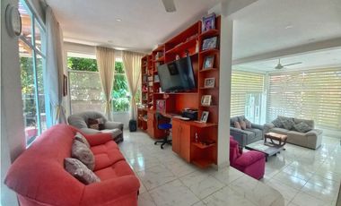 Maat vende Casa en conjunto cerrado-Villeta. 313M2 $750 Millones